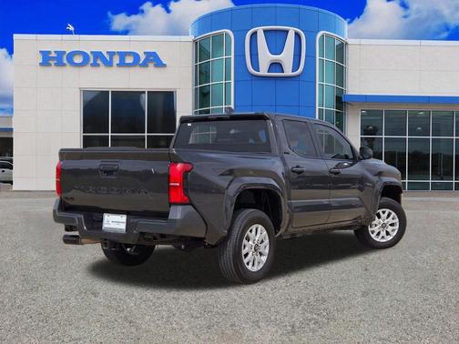 UNDERGROUND 2024 Toyota Tacoma SR5