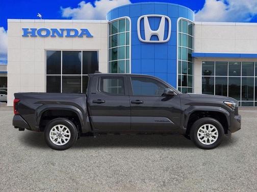 UNDERGROUND 2024 Toyota Tacoma SR5