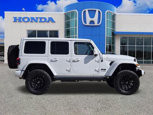 2022 Jeep Wrangler Unlimited Sahara High Altitude