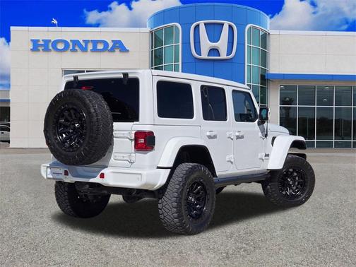 2022 Jeep Wrangler Unlimited Sahara High Altitude