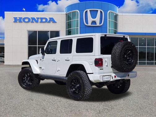 2022 Jeep Wrangler Unlimited Sahara High Altitude