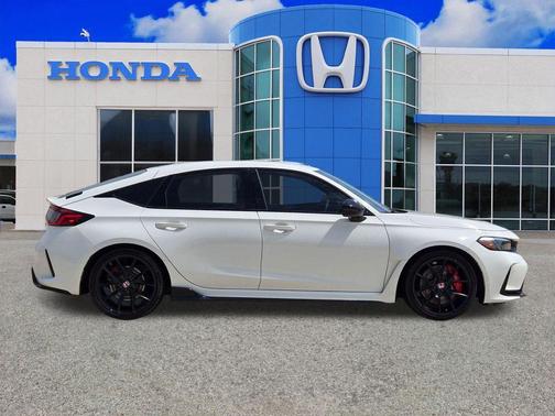 Championship White 2025 Honda Civic Type R Base
