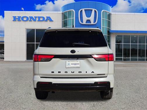 2025 Toyota Sequoia Platinum