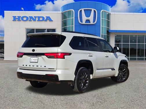 2025 Toyota Sequoia Platinum