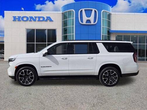 2024 Chevrolet Suburban RST