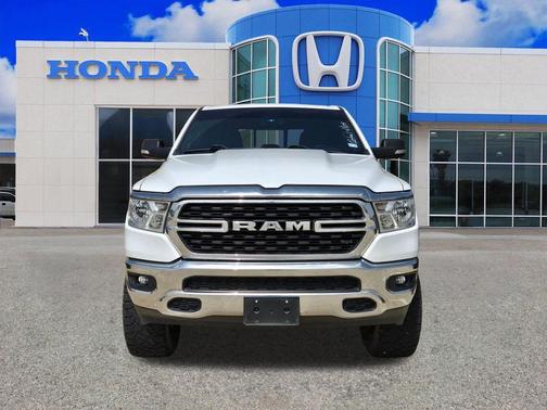 Bright White Clearcoat 2022 RAM 1500 Big Horn