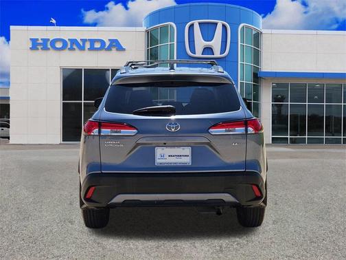 2022 Toyota Corolla Cross LE