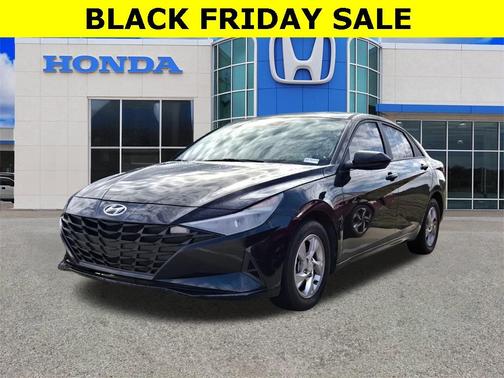 2023 Hyundai ELANTRA SE