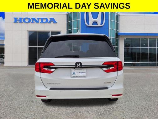 Platinum White Pearl 2024 Honda Odyssey Touring