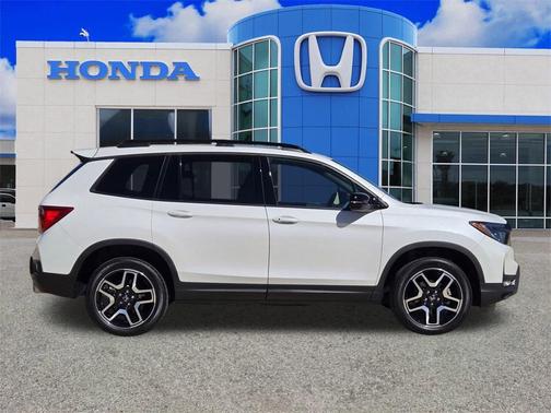 2023 Honda Passport Elite