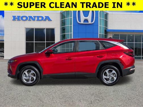 2023 Hyundai TUCSON SE