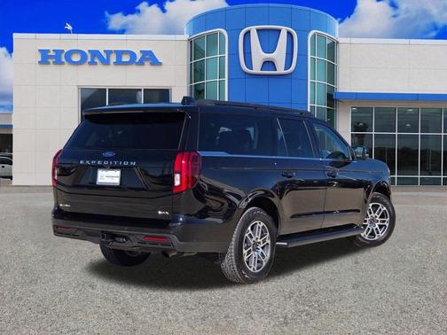 Black Metallic 2025 Ford Expedition Max Active