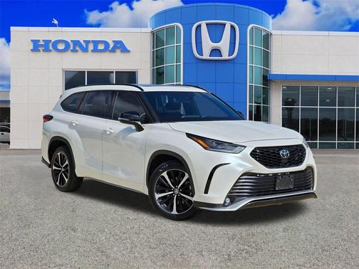 2021 Toyota Highlander XSE