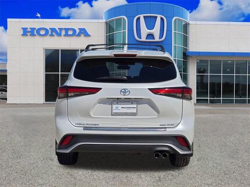 2023 Toyota Highlander XSE