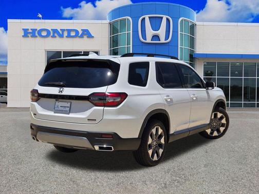 White 2026 Honda Pilot Touring