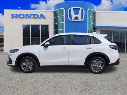 White 2026 Honda HR-V LX