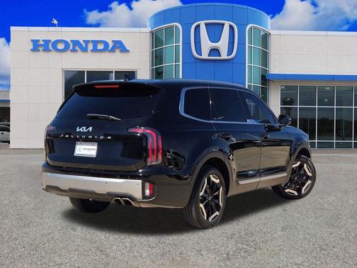 Ebony Black 2024 Kia Telluride EX