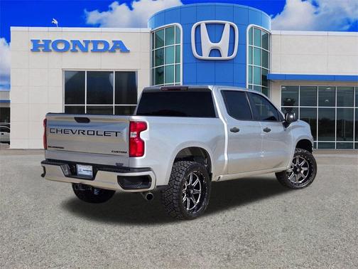 2020 Chevrolet Silverado 1500 Custom