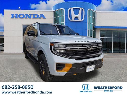 Silver Metallic 2025 Ford Expedition Tremor