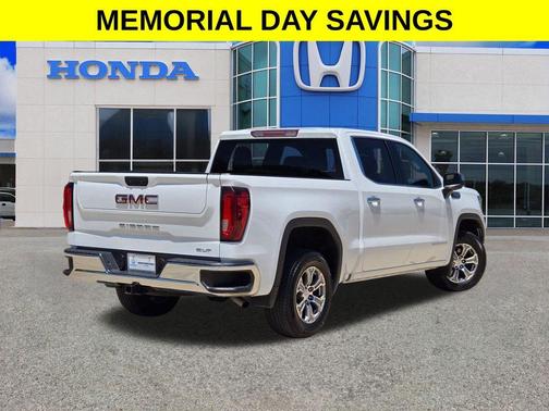 Summit White 2025 GMC Sierra 1500 SLT