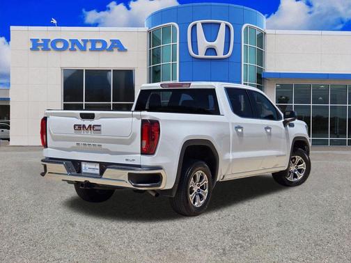 Summit White 2025 GMC Sierra 1500 SLT