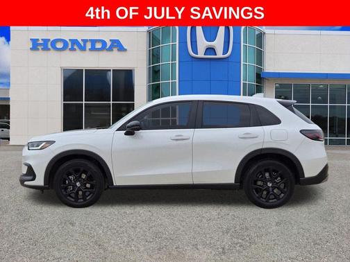Platinum White 2025 Honda HR-V Sport