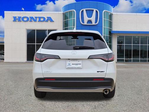 Platinum White 2025 Honda HR-V Sport