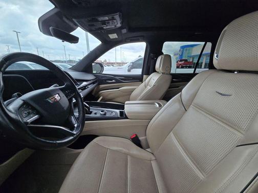 2023 Cadillac Escalade Premium Luxury