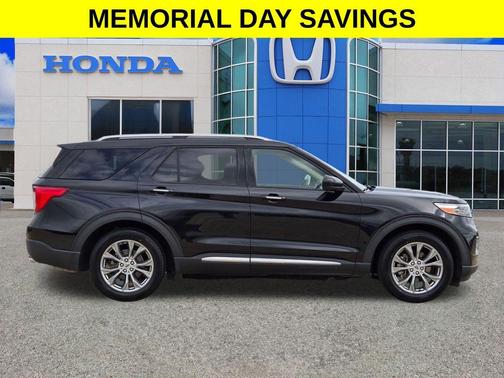 Black Metallic 2022 Ford Explorer Limited