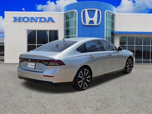 2025 Honda Accord Hybrid Touring