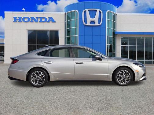 Silver 2023 Hyundai SONATA SEL