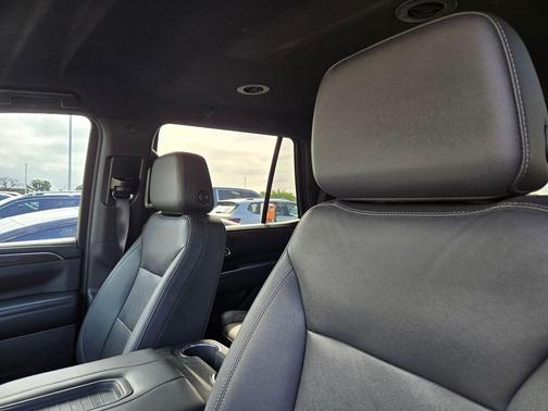 Black 2022 Chevrolet Tahoe Z71