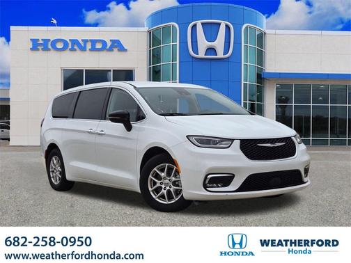 2024 Chrysler Pacifica Touring-L