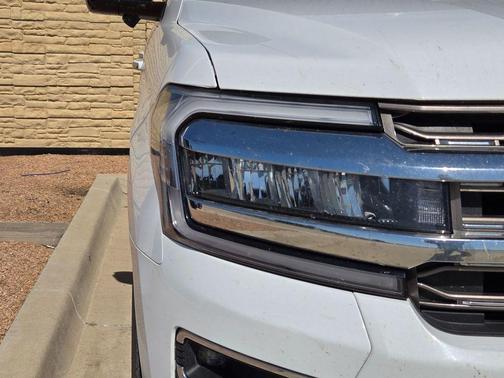 Oxford White 2023 Ford Expedition Max King Ranch