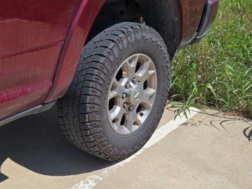 Delmonico Red Pearlcoat 2021 RAM 2500 Laramie