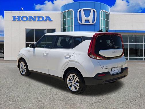 2022 Kia Soul LX