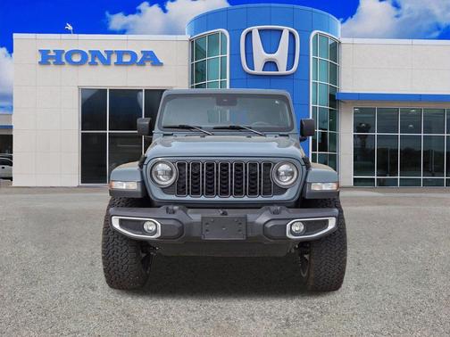 2024 Jeep Gladiator Sport