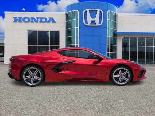 Red Mist Metallic Tintcoat 2026 Chevrolet Corvette Stingray w/3LT
