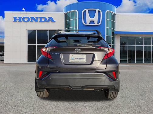 2021 Toyota C-HR XLE