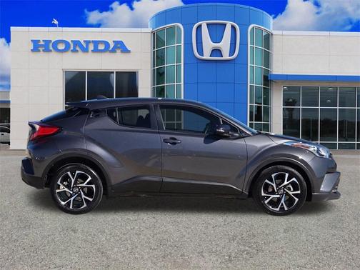 2018 Toyota C-HR XLE