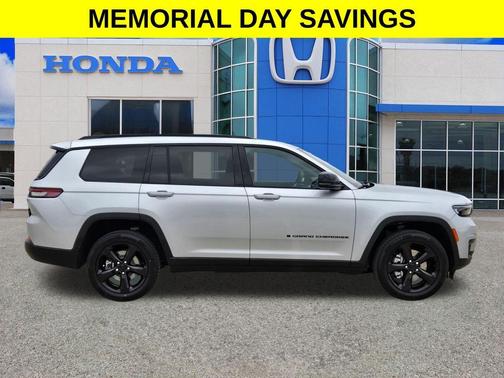 Silver Zynith 2025 Jeep Grand Cherokee L Laredo