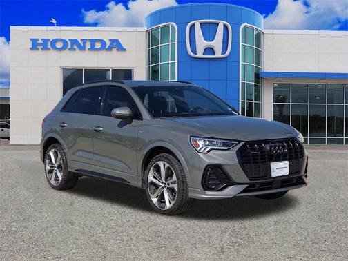 2021 Audi Q3 45 S line Premium