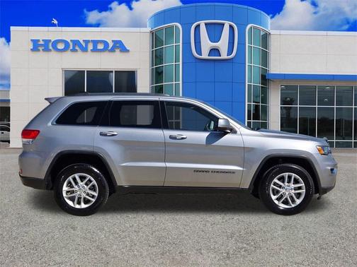 2017 Jeep Grand Cherokee Laredo