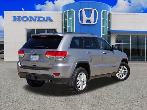 2017 Jeep Grand Cherokee Laredo