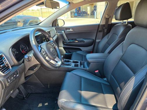 Pacific Blue 2021 Kia Sportage EX