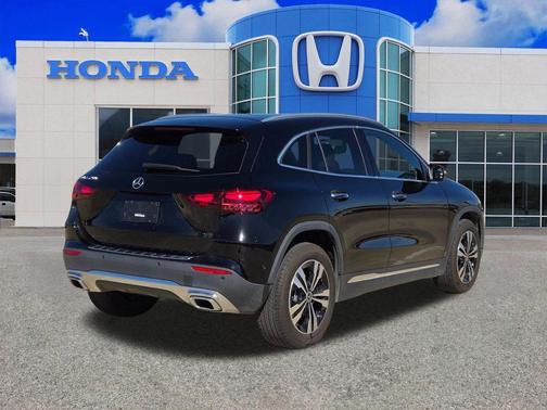 2025 Mercedes-Benz GLA 250 Base