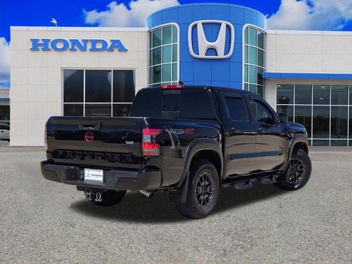 Black 2023 Nissan Frontier PRO-4X