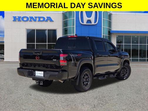 Black 2023 Nissan Frontier PRO-4X