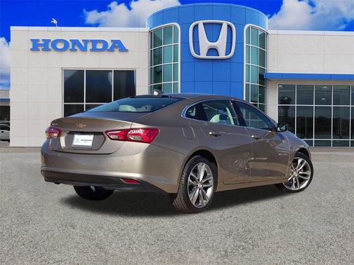 2024 Chevrolet Malibu 2LT