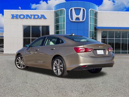 2024 Chevrolet Malibu 2LT